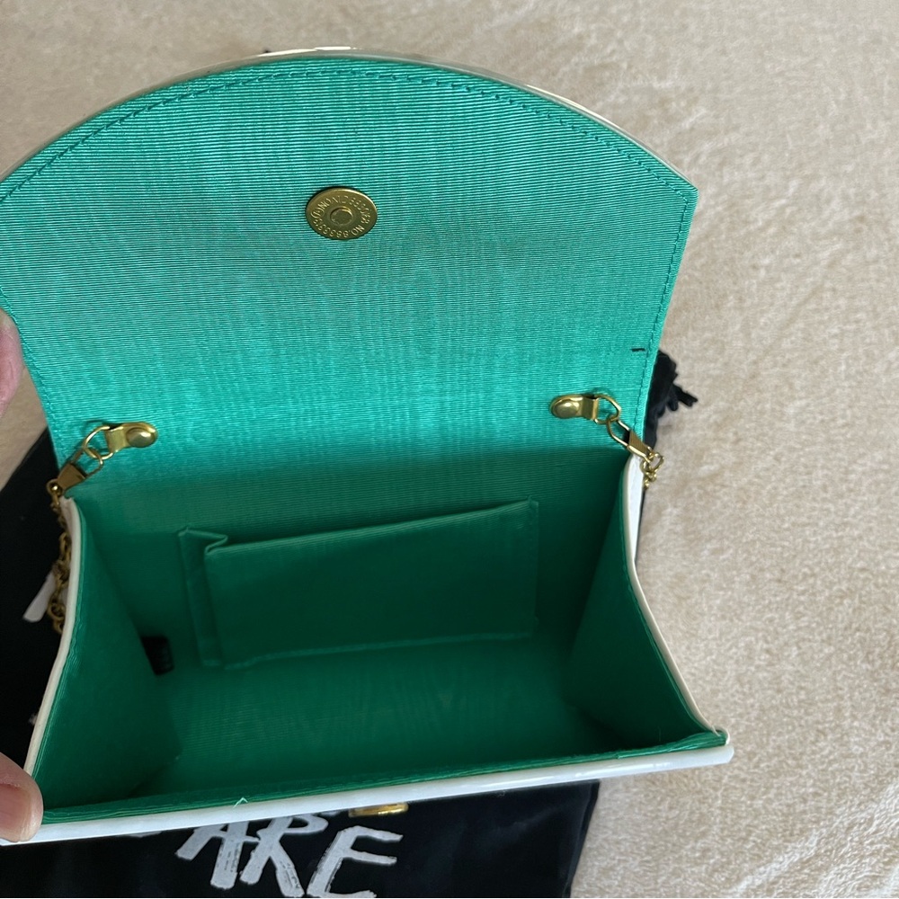 Kurt Geiger hard cover bag. Chain strap. - Picture 4 of 6